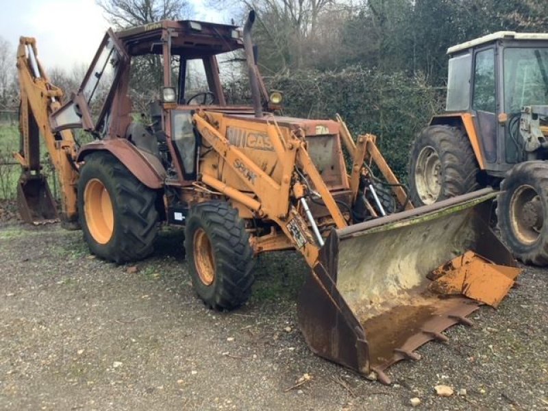 Baggerlader типа Case IH TRACTOPELLE, Gebrauchtmaschine в les hayons (Фотография 2)