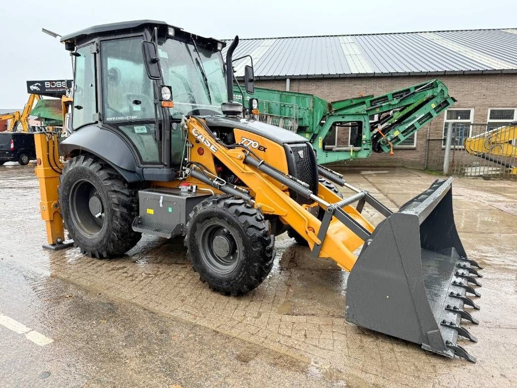 Baggerlader типа Case 770EX 4WD - New / Unused / Hammer Lines, Gebrauchtmaschine в Veldhoven (Фотография 4)
