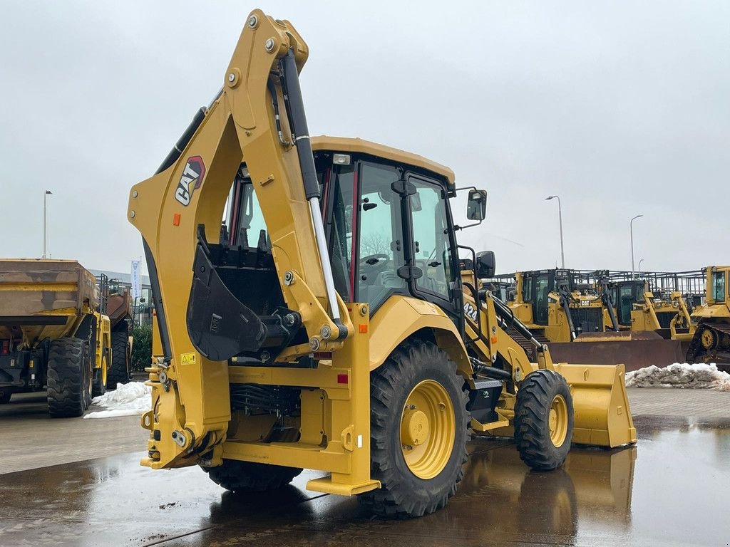 Baggerlader typu Caterpillar 424 4x4 Backhoe Loader, Neumaschine v Velddriel (Obrázek 5)
