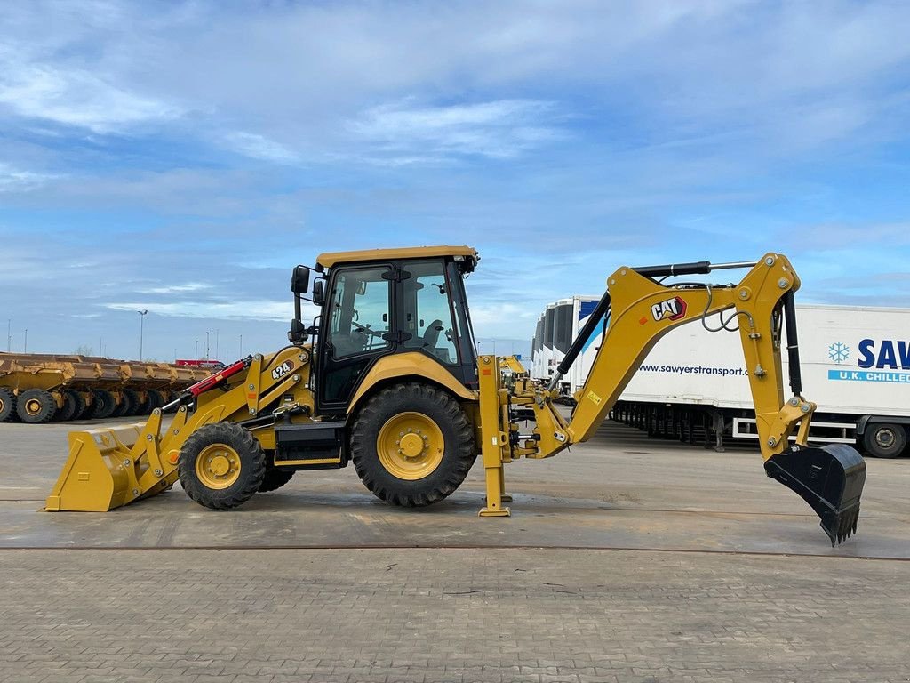 Baggerlader от тип Caterpillar 424, Neumaschine в Velddriel (Снимка 2)