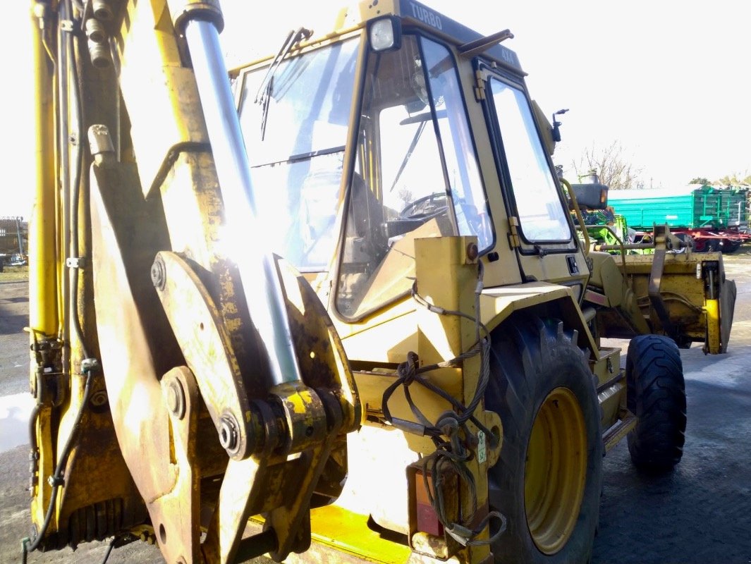 Baggerlader Türe ait Caterpillar 438 Series II + Anbaugeräte, Gebrauchtmaschine içinde Liebenwalde (resim 7)