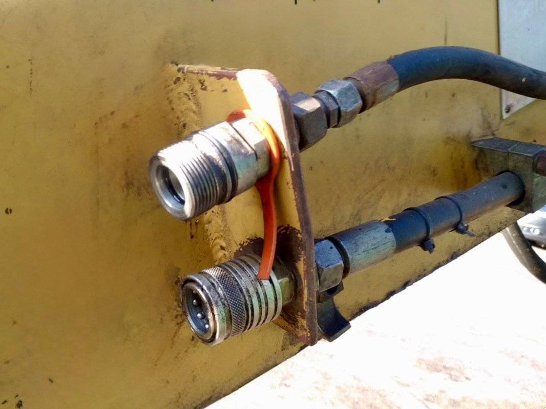 Baggerlader Türe ait Caterpillar 438 Series II + Anbaugeräte, Gebrauchtmaschine içinde Liebenwalde (resim 21)