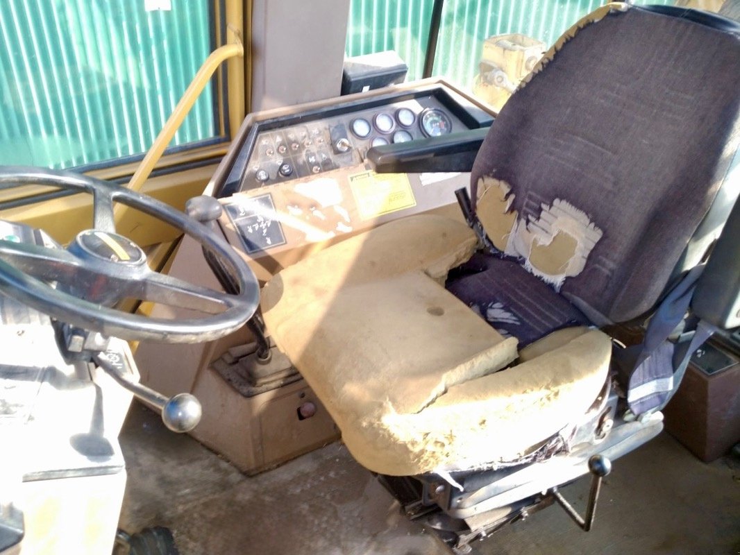 Baggerlader Türe ait Caterpillar 438 Series II + Anbaugeräte, Gebrauchtmaschine içinde Liebenwalde (resim 9)