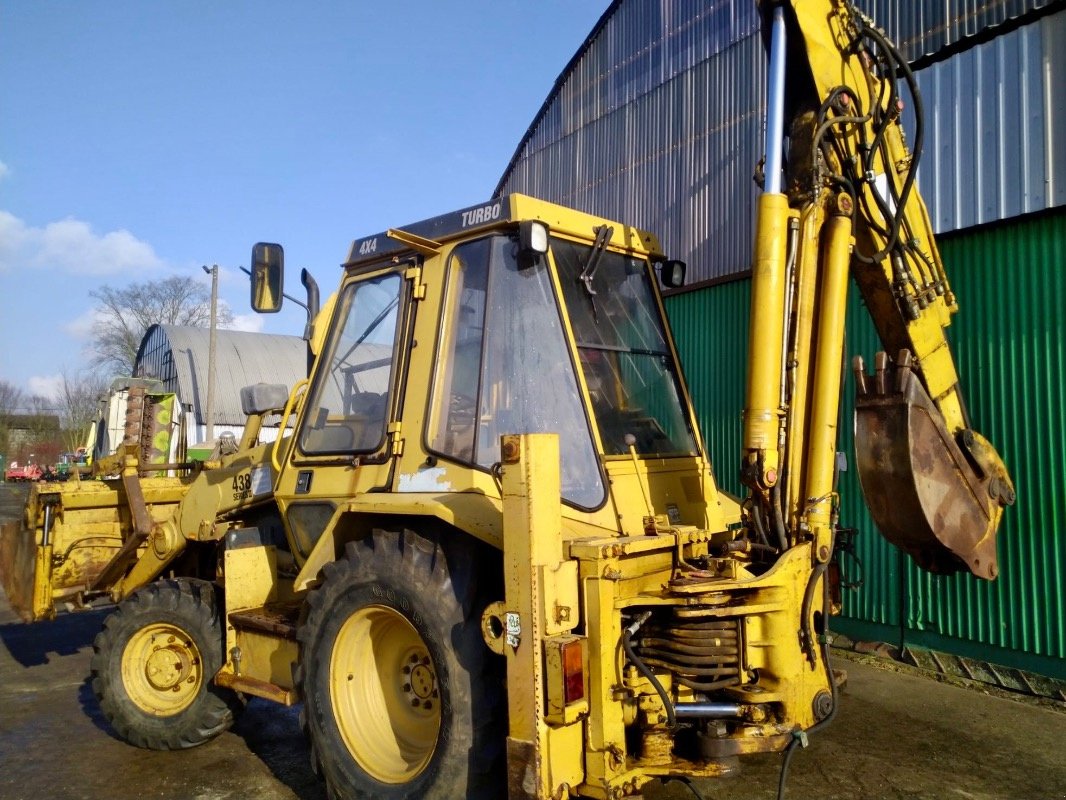 Baggerlader Türe ait Caterpillar 438 Series II + Anbaugeräte, Gebrauchtmaschine içinde Liebenwalde (resim 5)