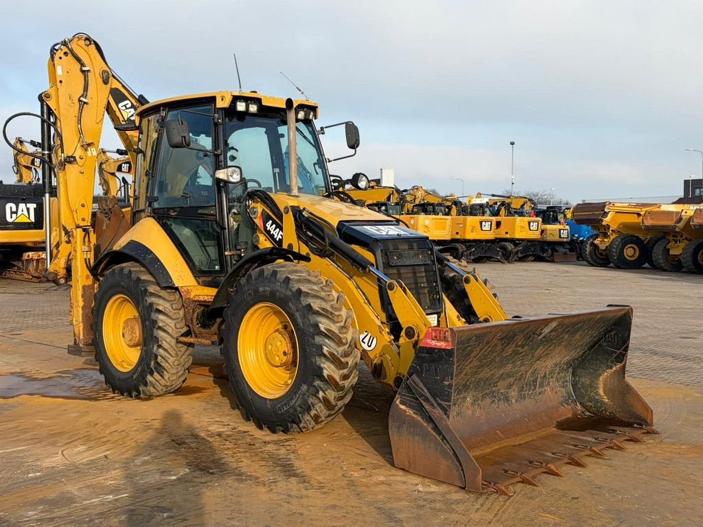 Baggerlader типа Caterpillar 444F, Gebrauchtmaschine в Velddriel (Фотография 8)