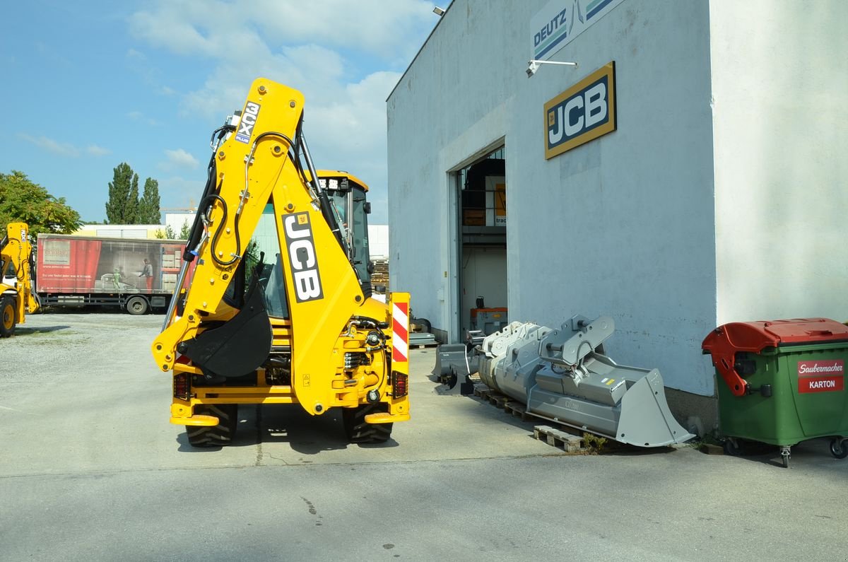 Baggerlader des Typs JCB 3CX PLUS, Neumaschine in Wien (Bild 2)