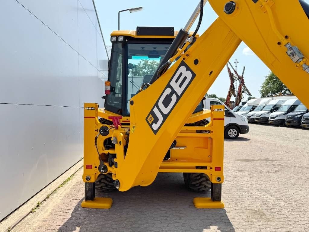Baggerlader del tipo JCB 3DX / 3CX Plus 4WD - New / Unused/ Hammer Lines AC, Neumaschine In Veldhoven (Immagine 3)