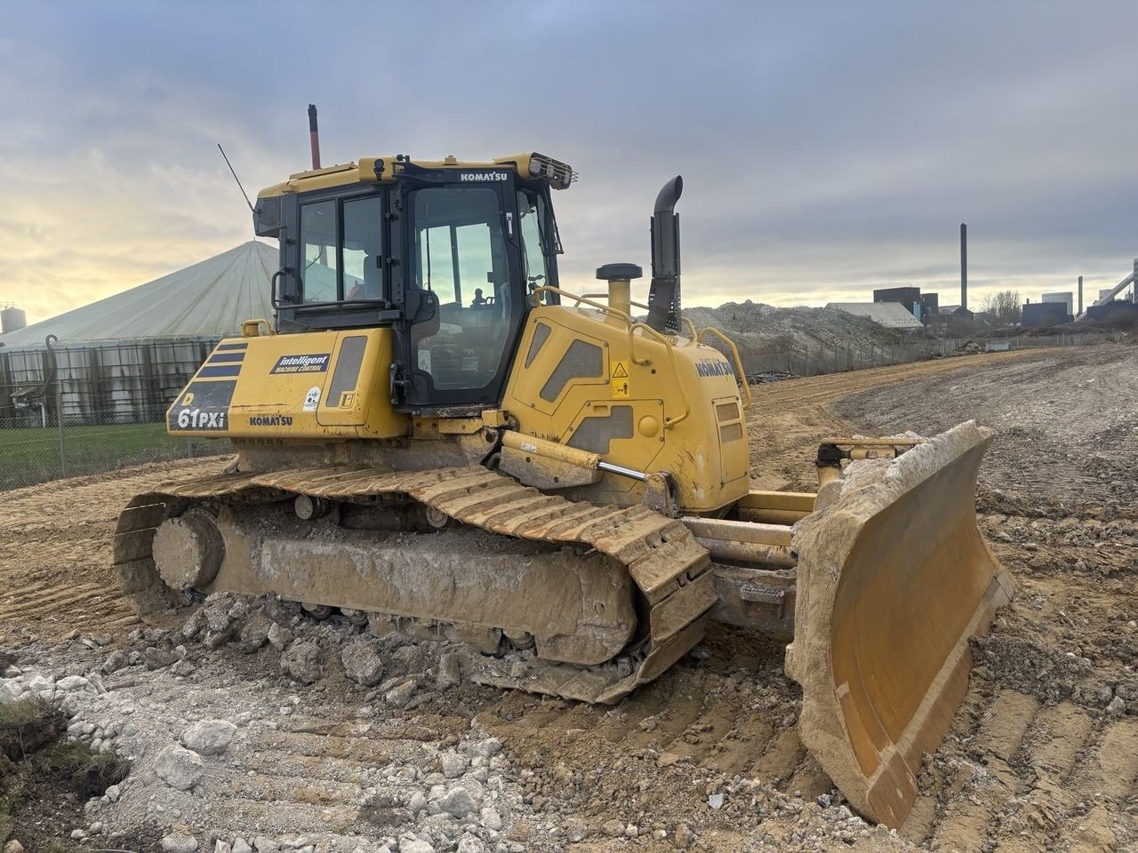 Baggerlader van het type Komatsu D61PXI-24, Gebrauchtmaschine in Skive (Foto 10)