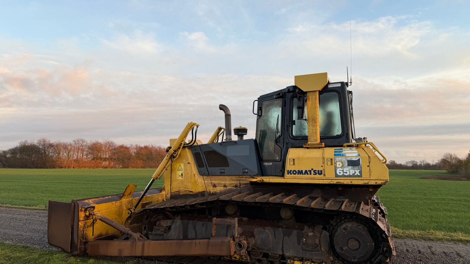 Baggerlader of the type Komatsu D65PX-15, Gebrauchtmaschine in Rødding (Picture 4)