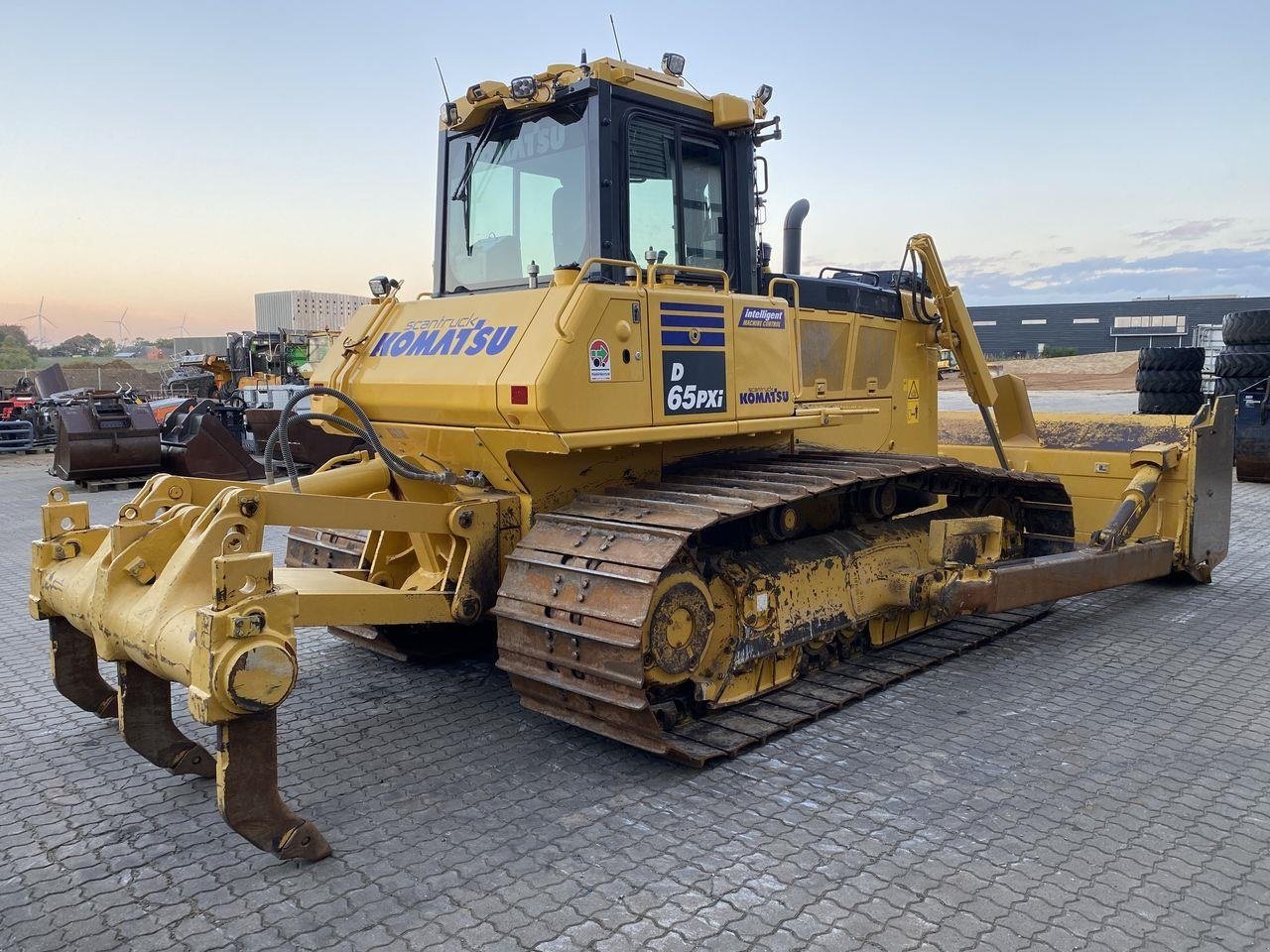 Baggerlader of the type Komatsu D65PXI-18EO, Gebrauchtmaschine in Skive (Picture 4)