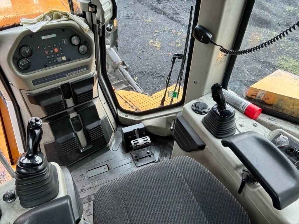 Baggerlader del tipo Liebherr PR 764, Gebrauchtmaschine In Vojens (Immagine 12)