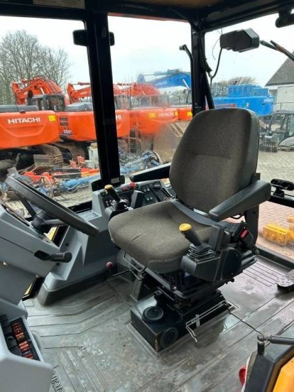 Baggerlader от тип Massey Ferguson 965, Gebrauchtmaschine в Roosendaal (Снимка 10)