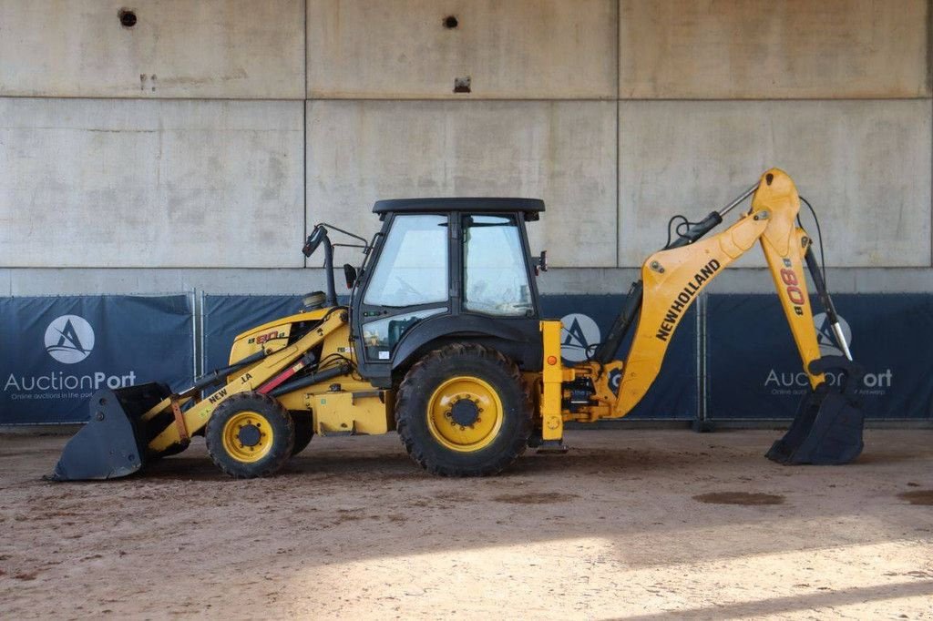 Baggerlader от тип New Holland B80B-SS, Gebrauchtmaschine в Antwerpen (Снимка 2)