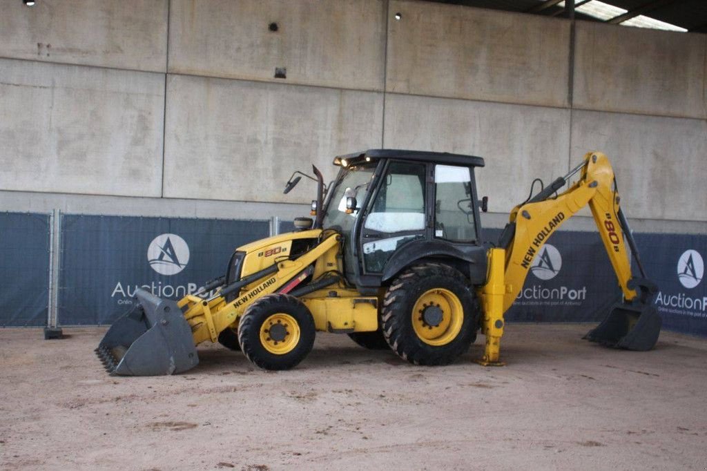 Baggerlader typu New Holland B80B, Gebrauchtmaschine v Antwerpen (Obrázok 1)