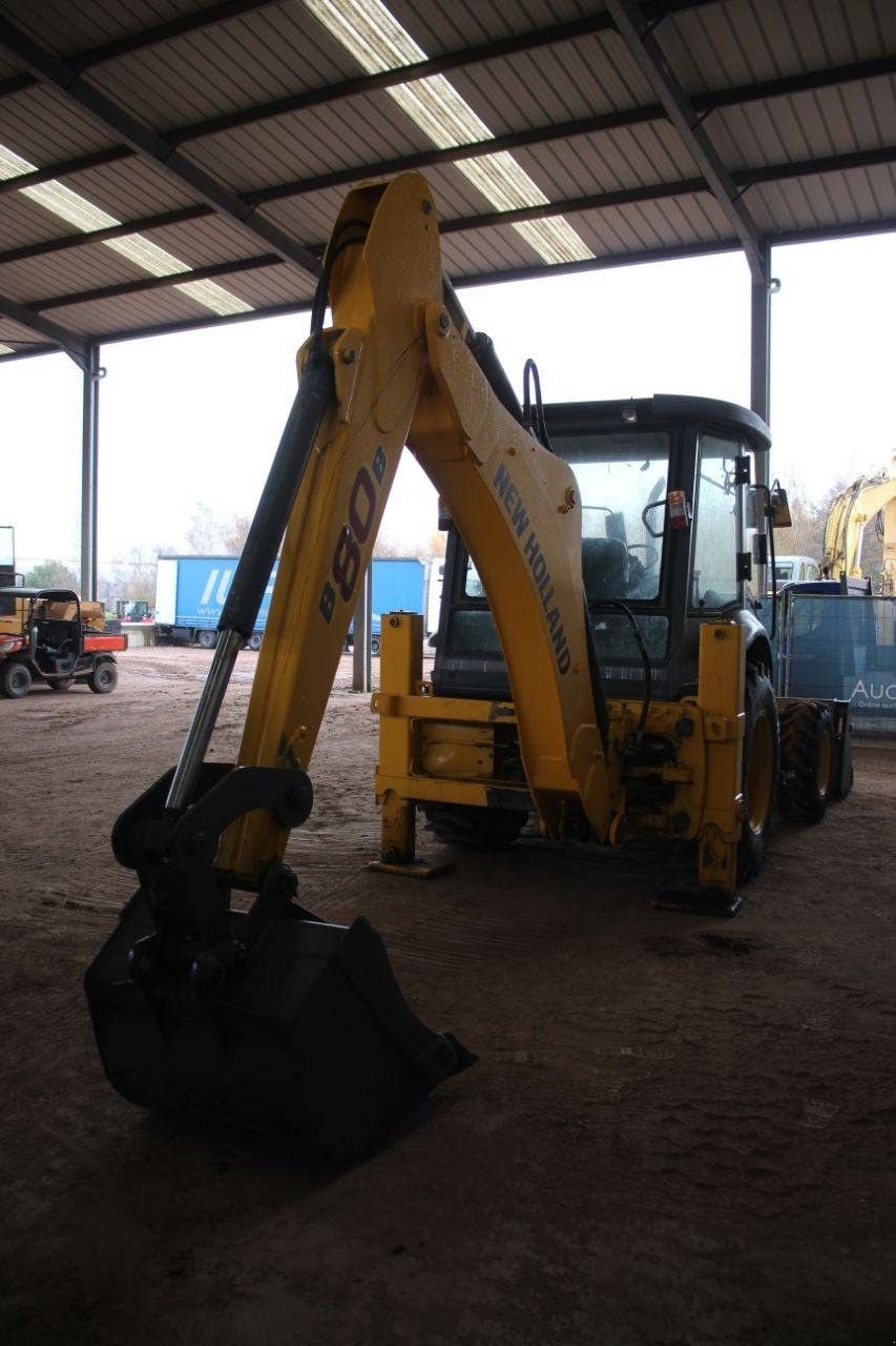 Baggerlader typu New Holland B80B, Gebrauchtmaschine v Antwerpen (Obrázok 5)
