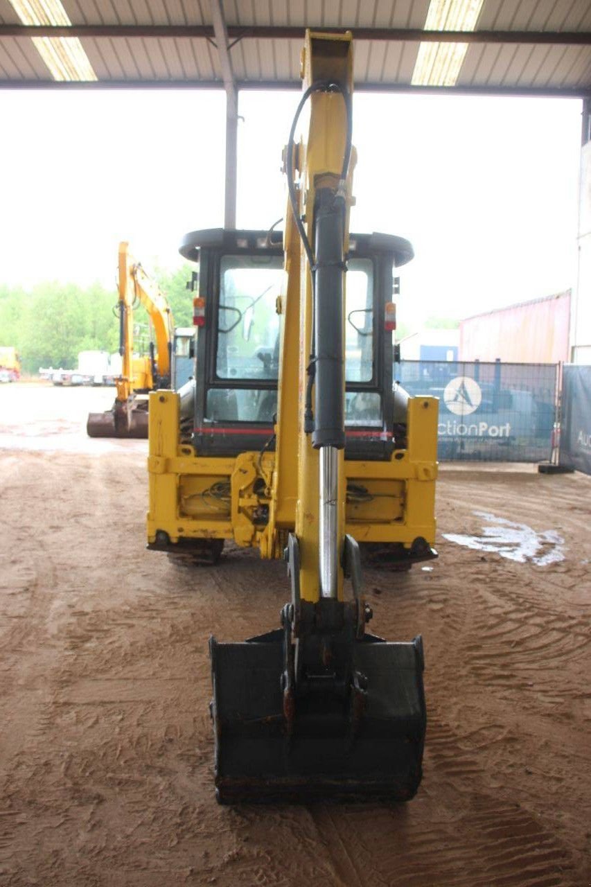 Baggerlader of the type New Holland B90B-SS, Gebrauchtmaschine in Antwerpen (Picture 4)