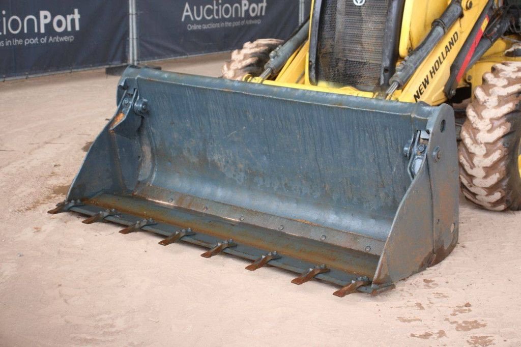 Baggerlader of the type New Holland B90B-SS, Gebrauchtmaschine in Antwerpen (Picture 10)