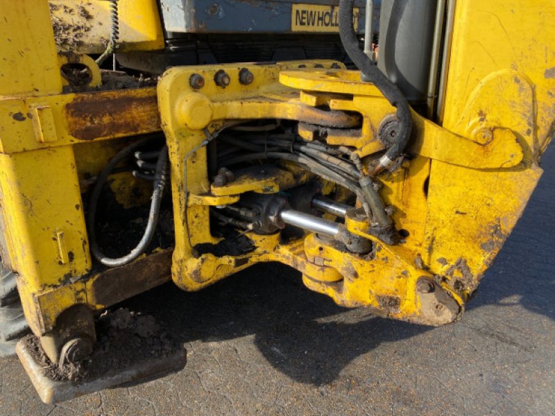 Baggerlader tip New Holland LB115B, Gebrauchtmaschine in Hemmet (Poză 8)