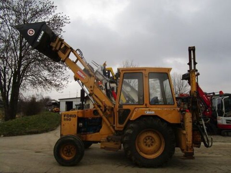 Baggerlader typu Sonstige FORD 550 mit neuwertiger Schaufel, Gebrauchtmaschine v Gnas (Obrázek 1)