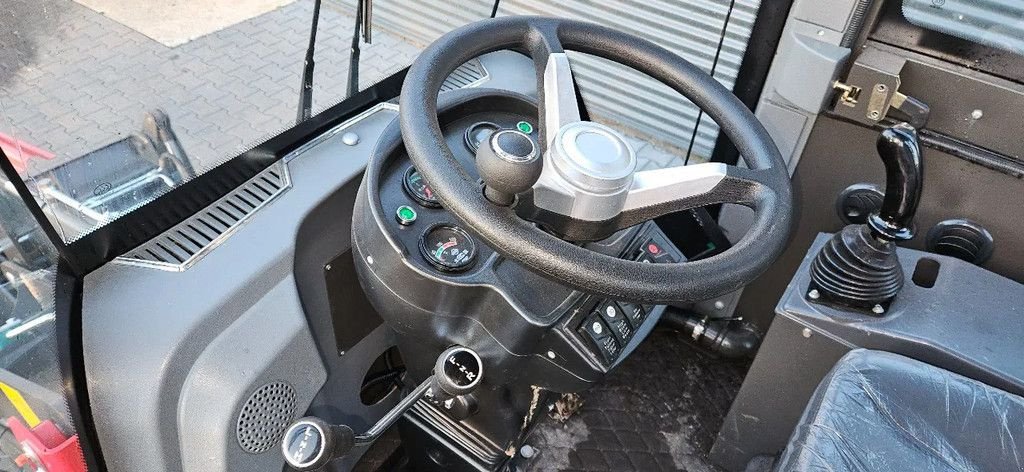 Baggerlader van het type Sonstige WOLF plus power HQ15-10 laad graaf cmbie backhoe, Gebrauchtmaschine in Scharsterbrug (Foto 8)