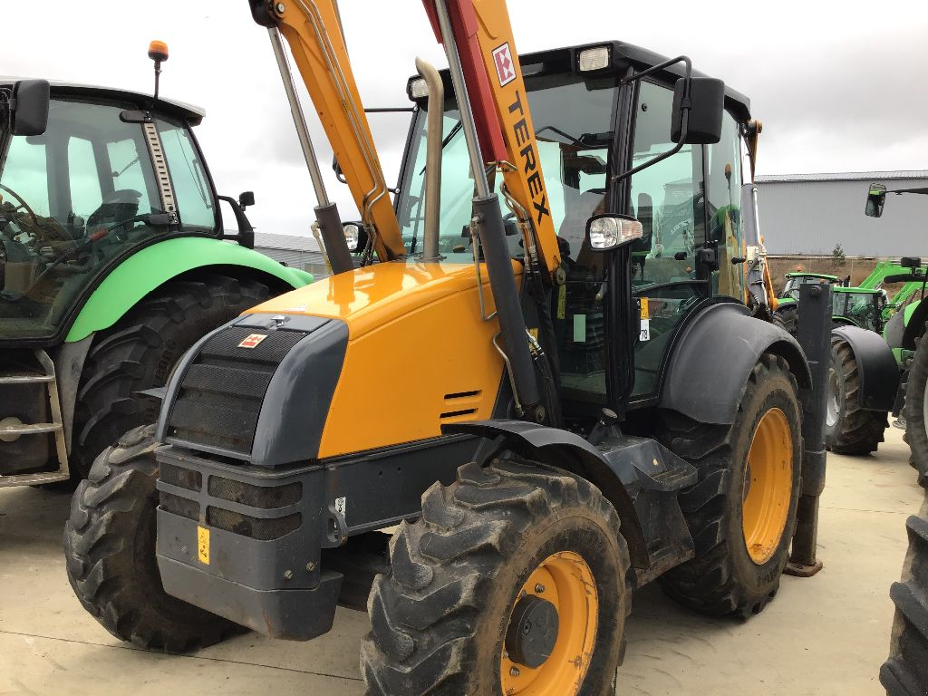 Baggerlader of the type Terex 860 SX, Gebrauchtmaschine in ST FLOUR (Picture 3)