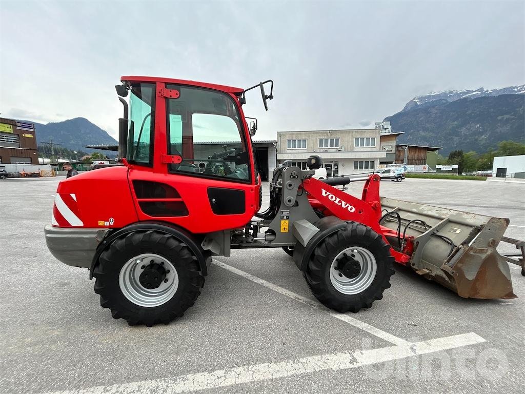 Baggerlader a típus Volvo L28F, Gebrauchtmaschine ekkor: Düsseldorf (Kép 7)