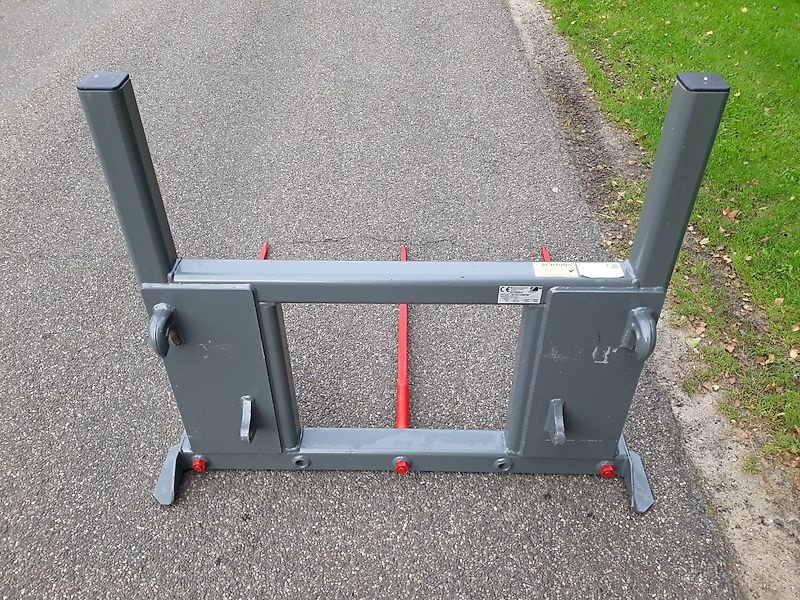 Ballengabel des Typs Bressel & Lade B11 3 Zinken Euro, Neumaschine in Itterbeck (Bild 7)