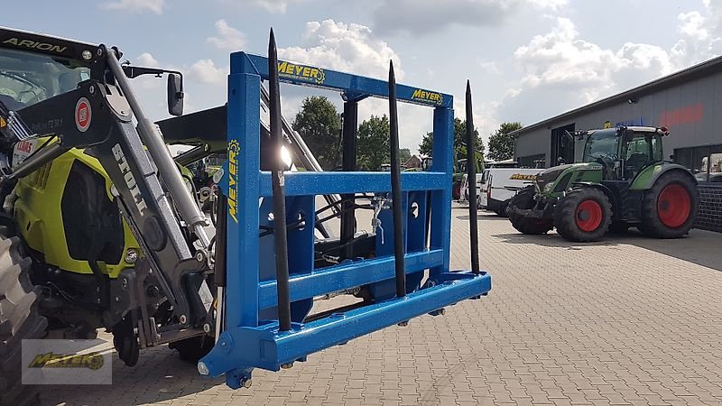 Ballengabel des Typs Meyer Agrartechnik BSH Ballenspieß Hydro, Neumaschine in Andervenne (Bild 1)