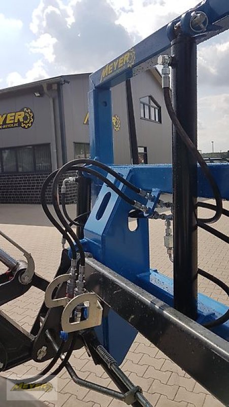 Ballengabel des Typs Meyer Agrartechnik BSH Ballenspieß Hydro, Neumaschine in Andervenne (Bild 8)