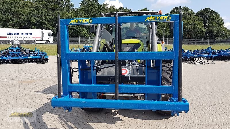 Ballengabel des Typs Meyer Agrartechnik BSH Ballenspieß Hydro, Neumaschine in Andervenne (Bild 4)