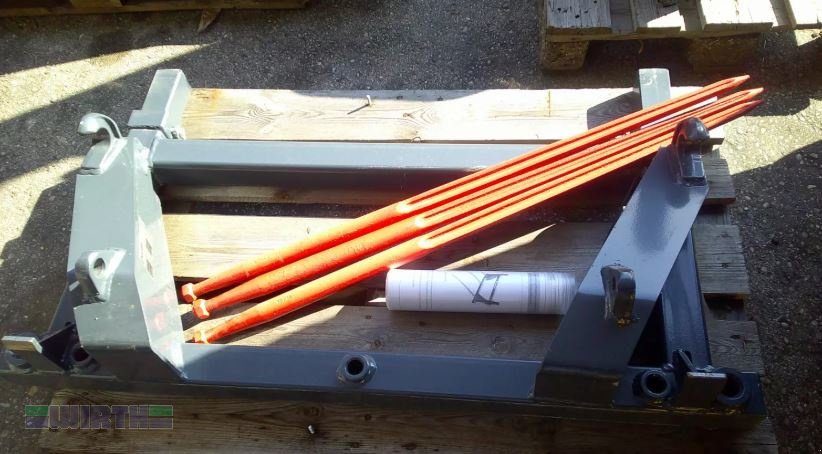 Ballengabel des Typs Saphir BS 3 Ballenspiess, sofort lieferbar, Neumaschine in Buchdorf (Bild 1)