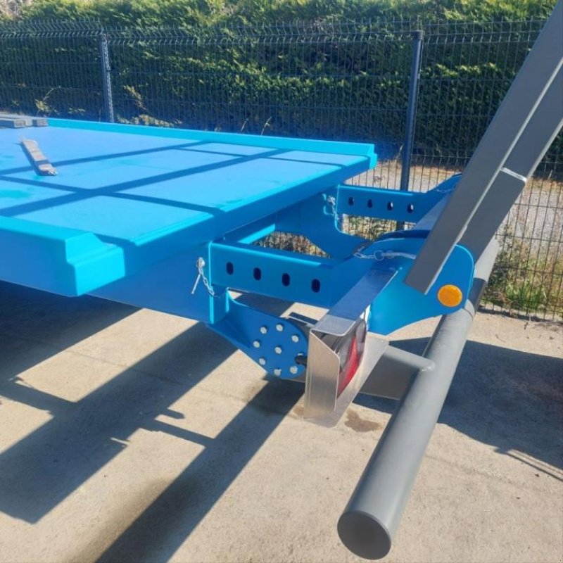 Ballensammelwagen des Typs Agri-Metal FP2L, Gebrauchtmaschine in AUMONT AUBRAC (Bild 4)