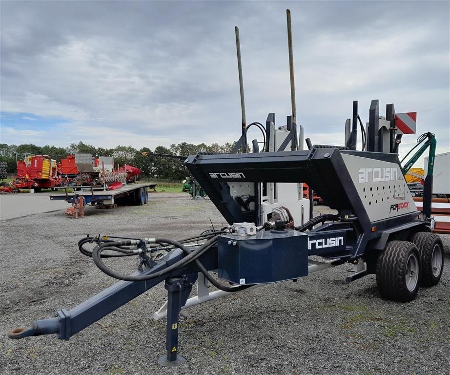 Ballensammelwagen типа Arcusin Forstack, Gebrauchtmaschine в Horsens (Фотография 1)