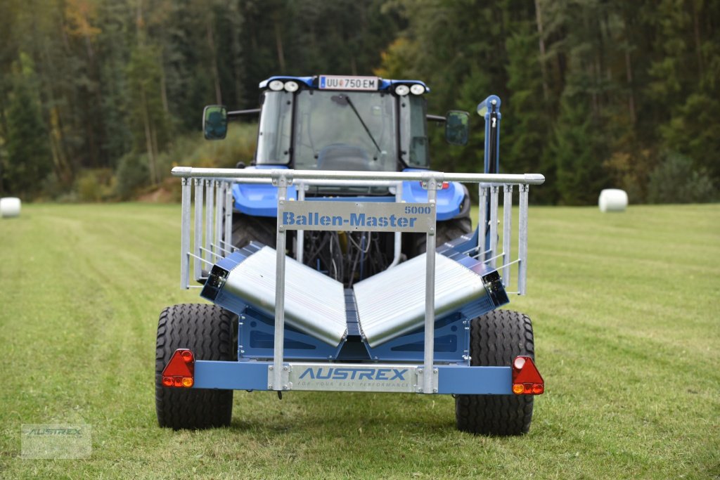 Ballensammelwagen des Typs Austrex Handels GesmbH BallenMaster 5000, Neumaschine in Oberneukirchen (Bild 2)