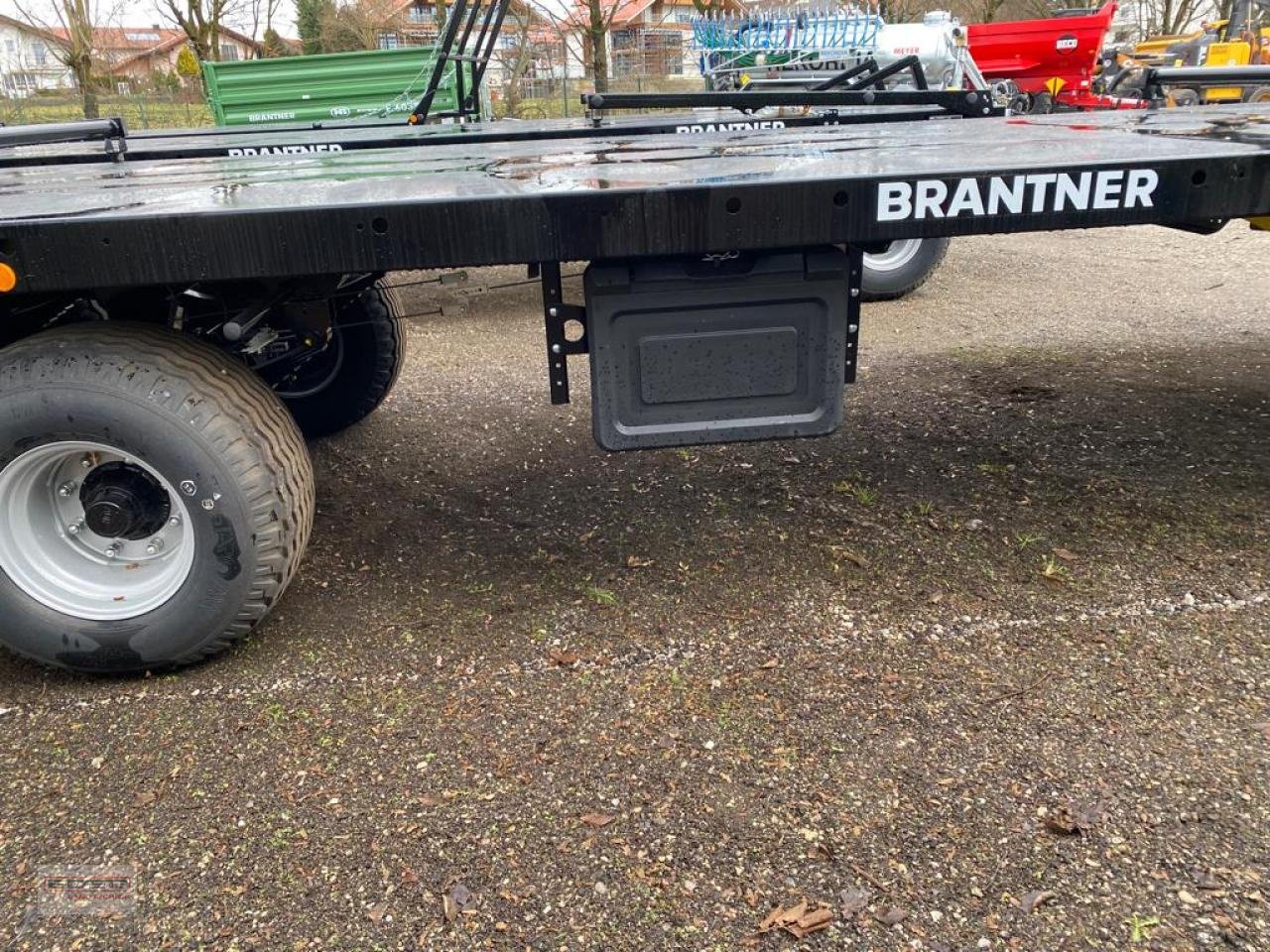 Ballensammelwagen des Typs Brantner DPW 18000 Aktion, Neumaschine in Tuntenhausen (Bild 3)