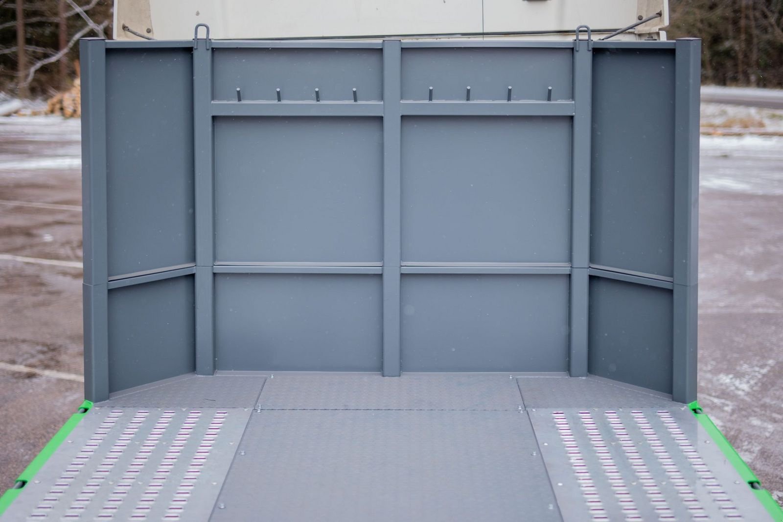 Ballensammelwagen des Typs CYNKOMET Plattformauflieger SL - 28M / trailer, Neumaschine in Michałowo (Bild 5)