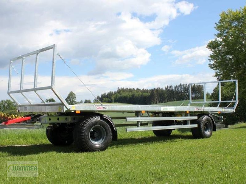 CYNKOMET T 608 - 2, Neumaschine (Bild 1) Ballensammelwagen des Typs CYNKOMET T 608 - 2, Neumaschine in Kematen (Bild 1)