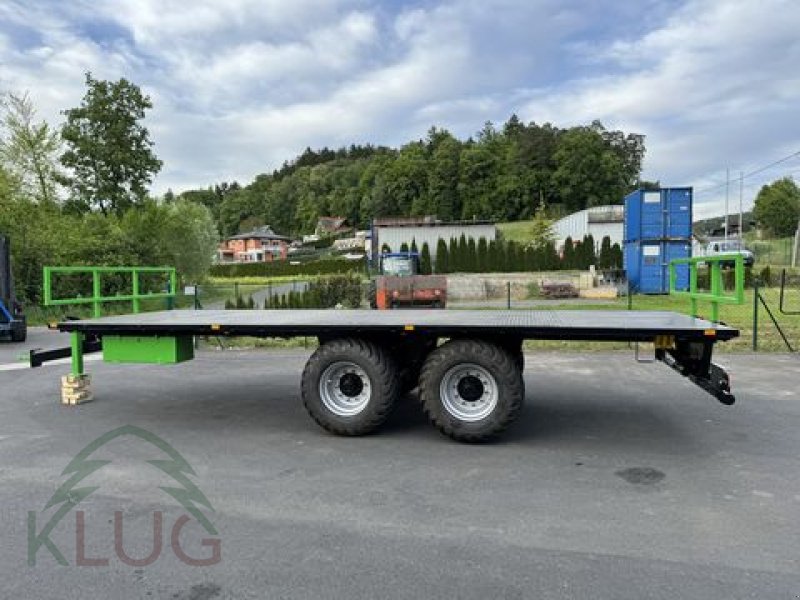 Ballensammelwagen des Typs Dinapolis RP 7.500 Tandem Ballenanhänger, Neumaschine in Pirching am Traubenberg (Bild 24)