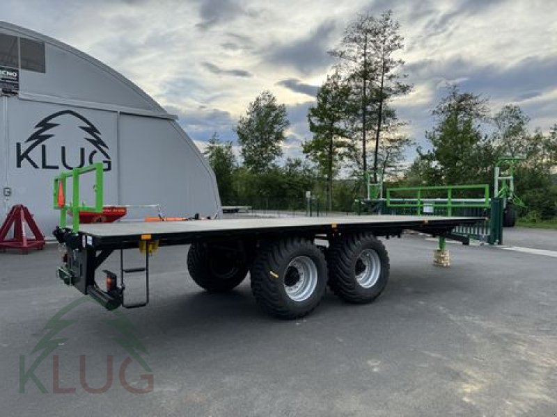 Ballensammelwagen des Typs Dinapolis RP 7.500 Tandem Ballenanhänger, Neumaschine in Pirching am Traubenberg (Bild 13)