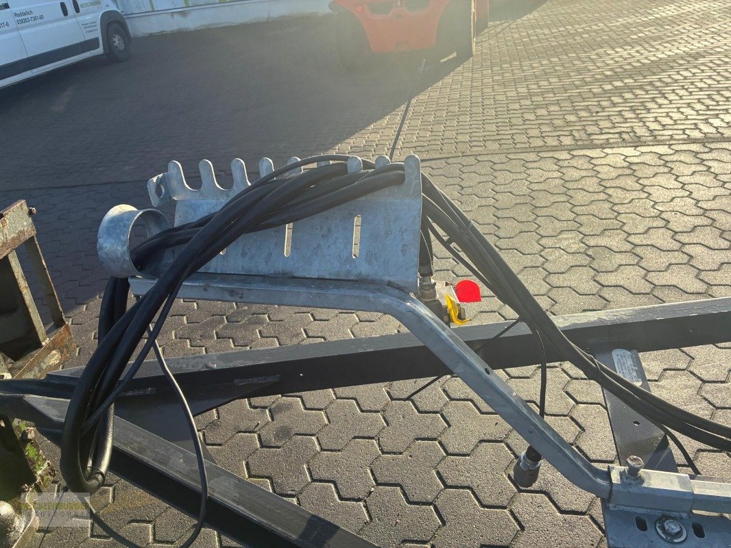 Ballensammelwagen tip Fliegl DPW 180 B, Gebrauchtmaschine in Mühlengeez (Poză 8)