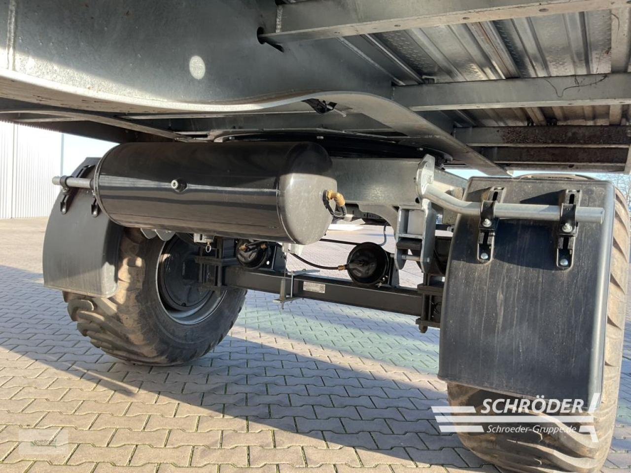 Ballensammelwagen del tipo Fliegl DPW 210 BL ULTRA BALLENTRANSPORTWAGEN, Gebrauchtmaschine In Holdorf (Immagine 10)