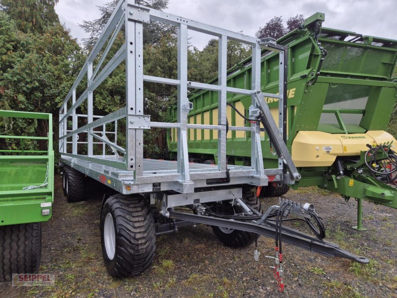 Ballensammelwagen des Typs Fliegl DPW 210 BL ULTRA, Neumaschine in Groß-Umstadt (Bild 1)