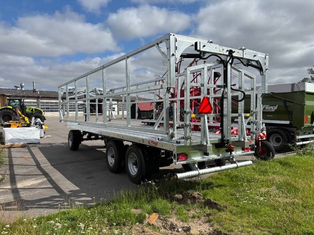 Ballensammelwagen del tipo Fliegl DPW 240 BL Profi, Gebrauchtmaschine In Brønderslev (Immagine 3)
