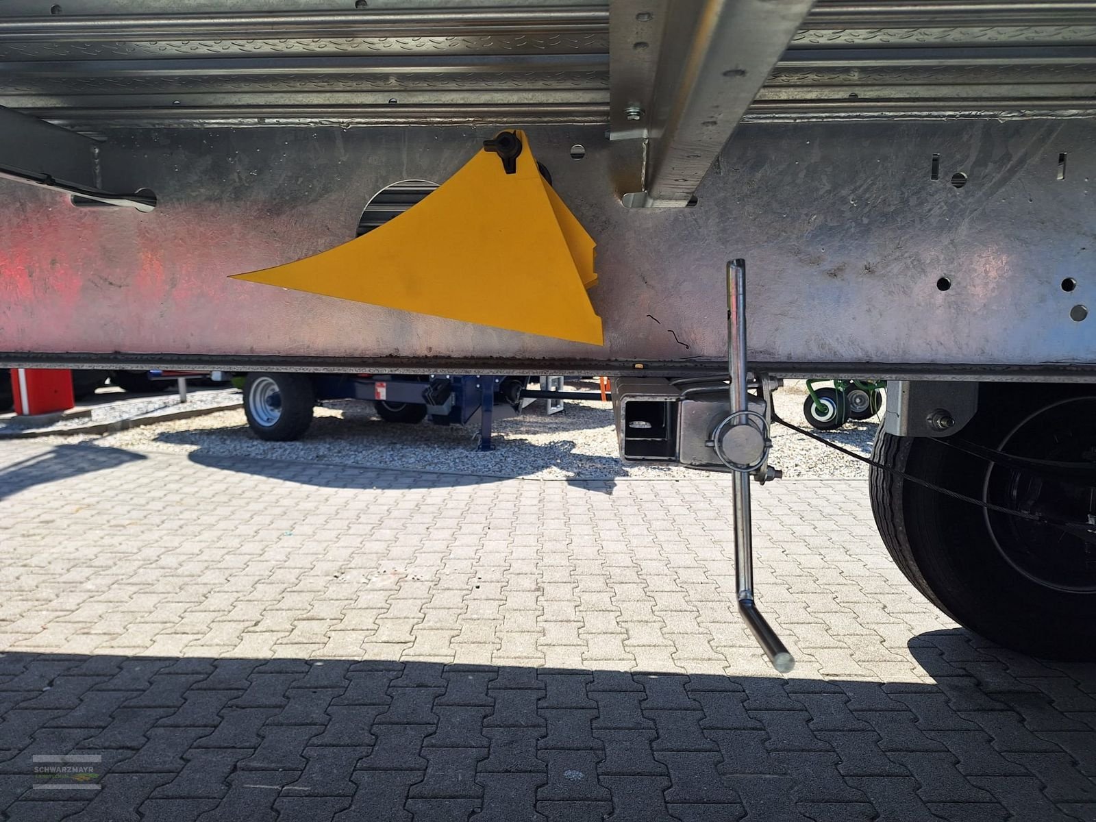 Ballensammelwagen des Typs Fliegl DPW 240, Neumaschine in Gampern (Bild 25)