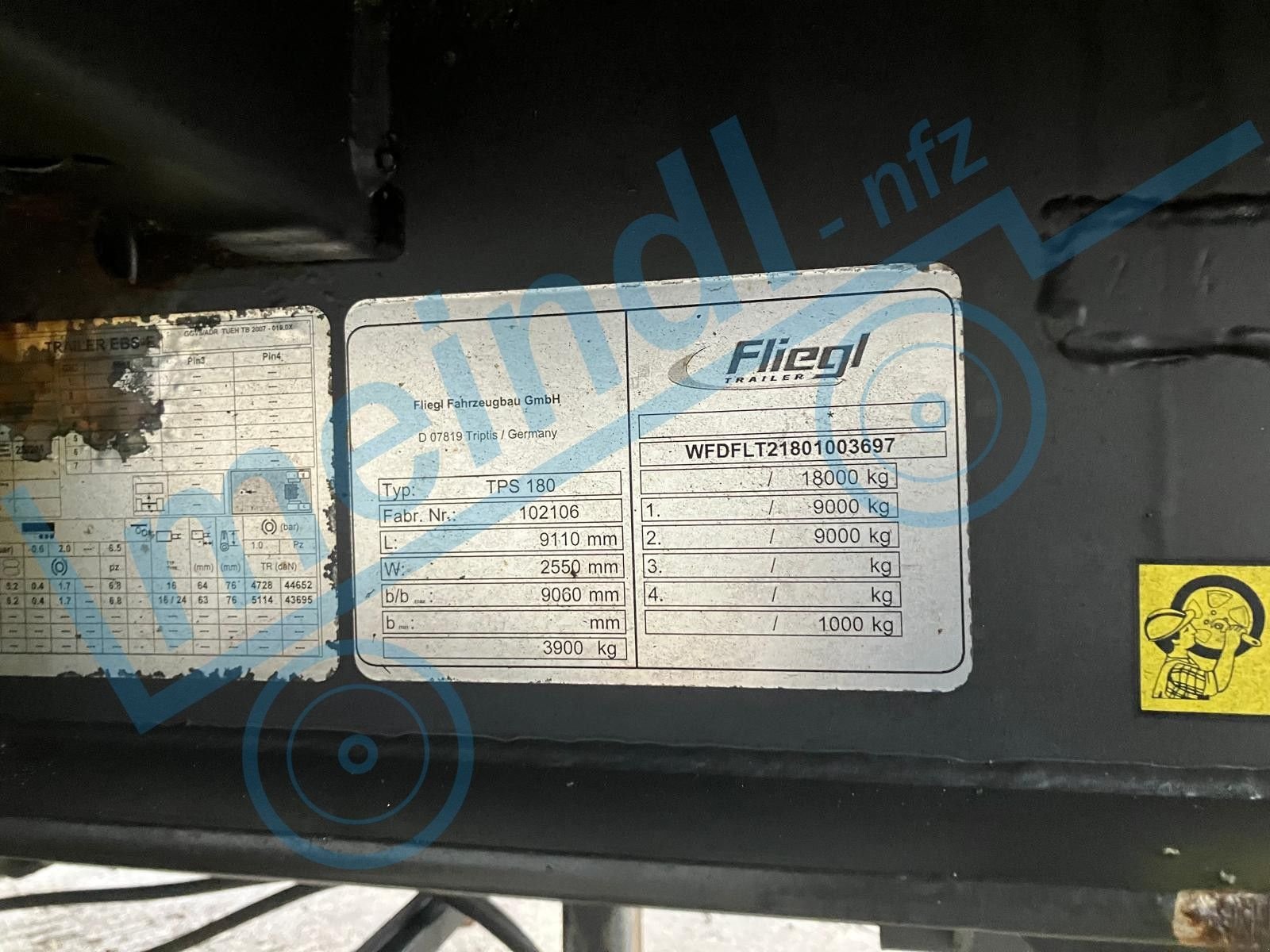 Ballensammelwagen типа Fliegl Tandem Pritschen Anhänger, Gebrauchtmaschine в Eferding (Фотография 10)