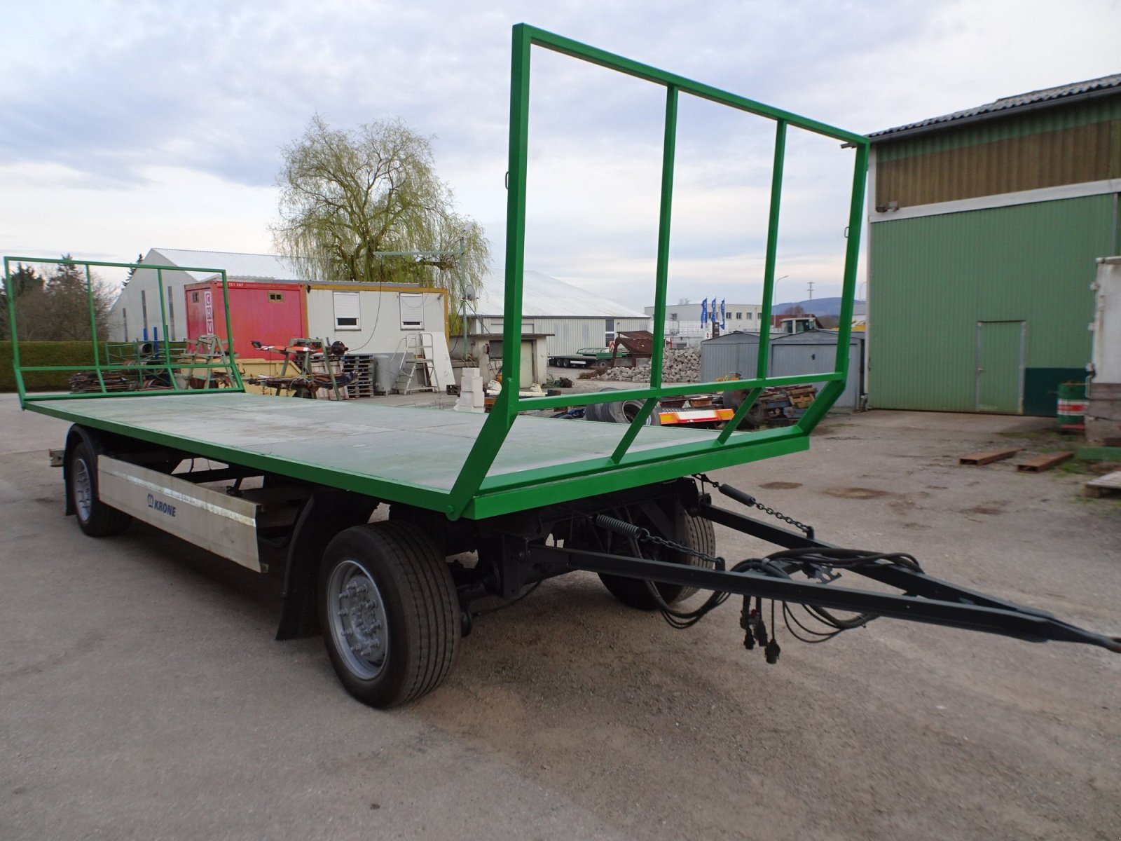 Ballensammelwagen от тип Krone ----------, Gebrauchtmaschine в st.georgen/y. (Снимка 7)