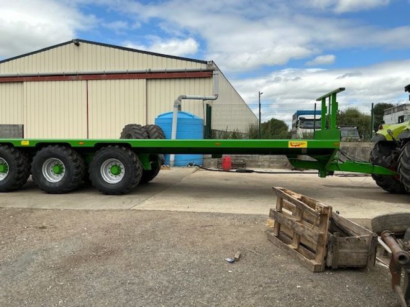 Ballensammelwagen typu Legrand PORTE PALOX, Gebrauchtmaschine v les hayons (Obrázek 3)