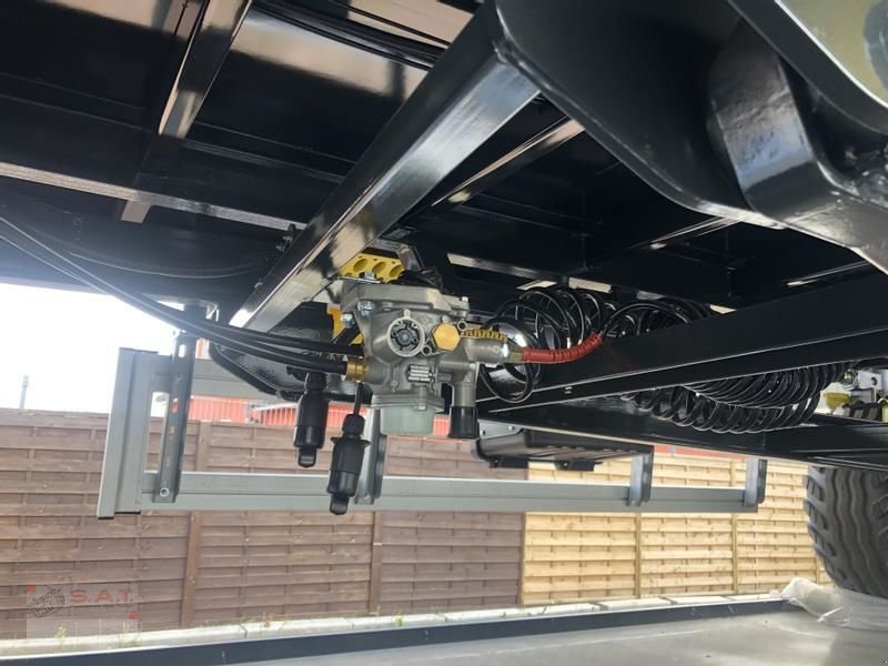 Ballensammelwagen des Typs Metal-Fach AKTION -T014, Neumaschine in Eberschwang (Bild 4)