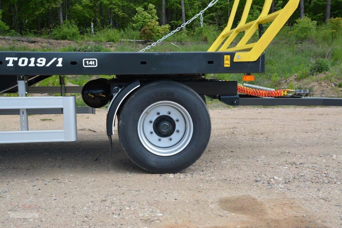 Ballensammelwagen des Typs Metal-Fach T019-18to. Ballenwagen-Tridem, Neumaschine in Eberschwang (Bild 19)