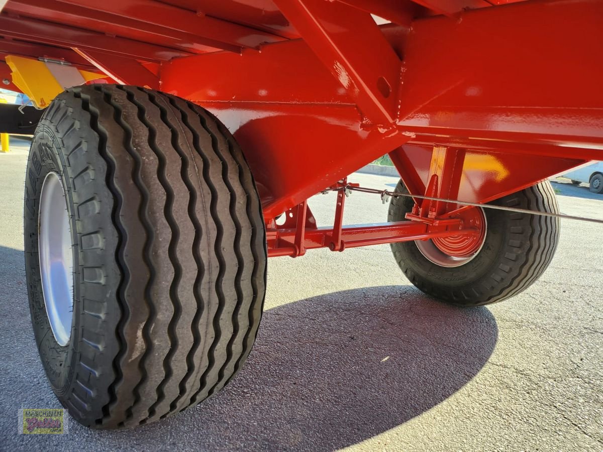 Ballensammelwagen des Typs Metal-Fach T954 Ballentransportwagen, Neumaschine in Kötschach (Bild 4)